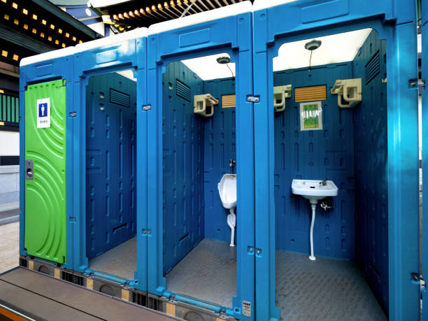 Best Portable restroom trailer rental  in Mount Morris, MI